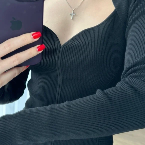 Knit top - Picture 2 of 3